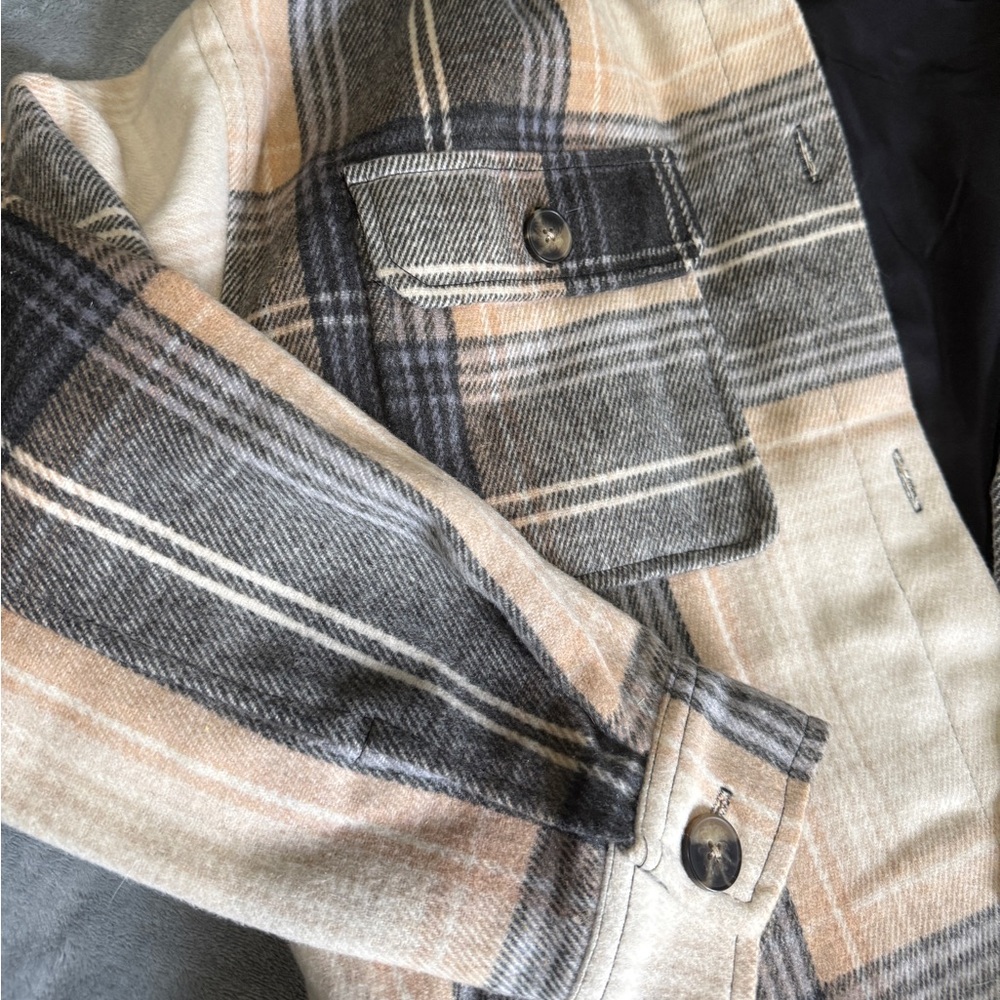 Forever 21 Oversized Beige and Gray Plaid Shirt Jacket
